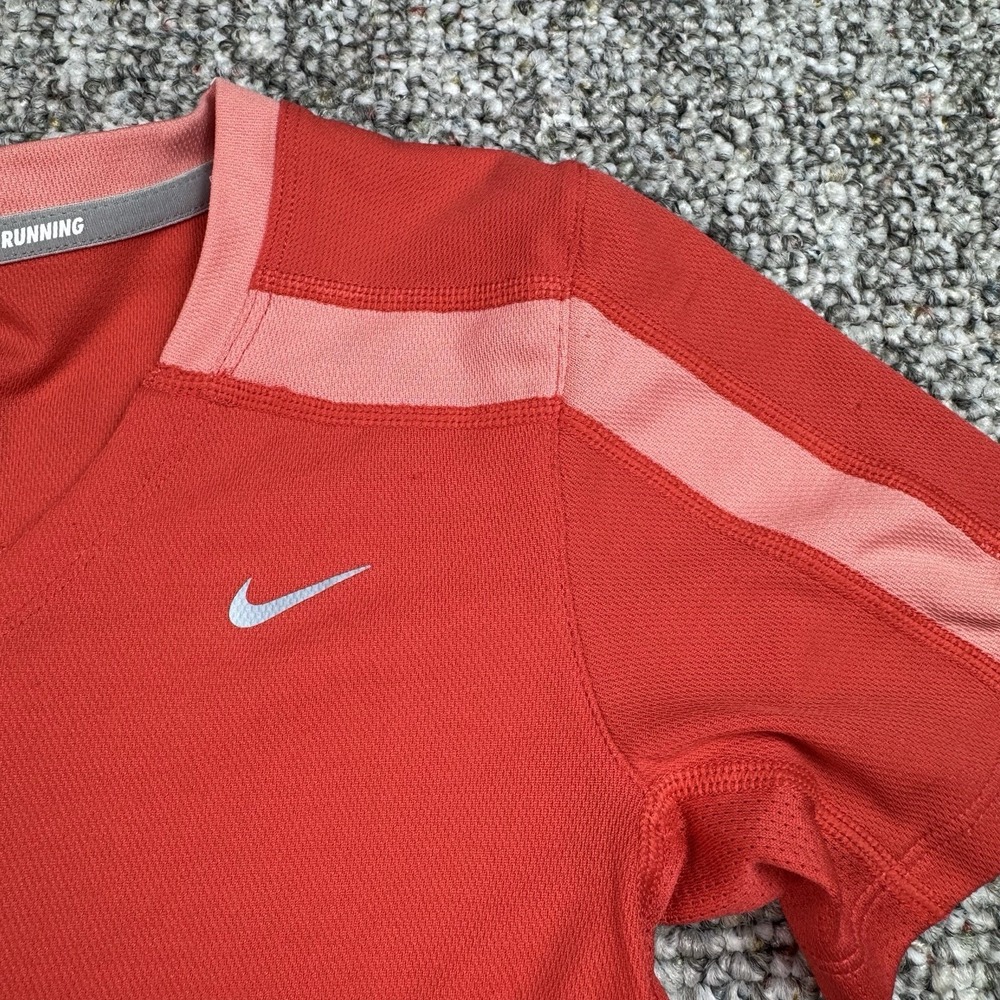 Nike Shirt Womans XS Running Short Sleeved Training Gym Hot Pink Dri Fit - Picture 3 of 13